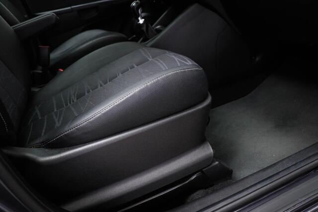 KIA VENGA 1.4 CVVT Summer Edition | PANORAMADAK | HALF LEDER | CLIMA | TREKHAAK AFNEEMBAAR