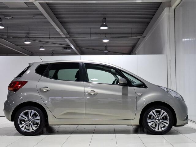 KIA VENGA 1.4 CVVT DynamicPLusLine Super compleet, Navigatie, Camera.