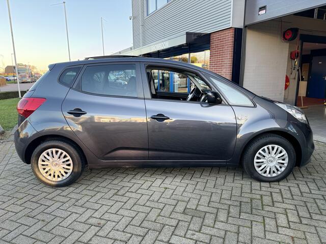 KIA VENGA 1.6 CVVT DynamicLine PANO - 1e eigenaar