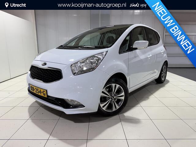 KIA VENGA 1.4 CVVT Summer Edition Trekhaak, All Season banden, glazen panorama-dak, Navigatie, Camera.