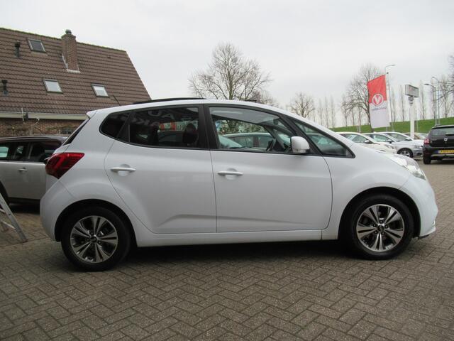 KIA VENGA 1.4 CVVT ExecutiveLine | Clima-Airco | Navigatie | Achteruitrijcamera | Incl. BOVAG Garantie | Stoelverwarming |