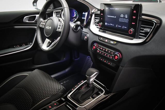 KIA Xceed 1.6 GDi PHEV DynamicPlusLine | APPLE CARPLAY | DRAADLOZE LADER | HALF LEDER | STOEL/STUUR VERWARMING | CAMERA | 16"
