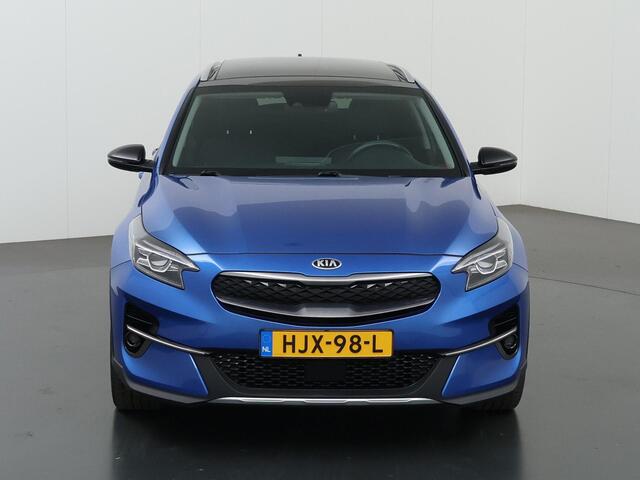 KIA Xceed 1.6 GDi PHEV ExecutiveLine | Panoramadak | Lederen Bekleding | Stoelventilatie | Elektrisch verstelb. bestuurdersstoel met geheugen | Stoel/Stuurwielverwarming