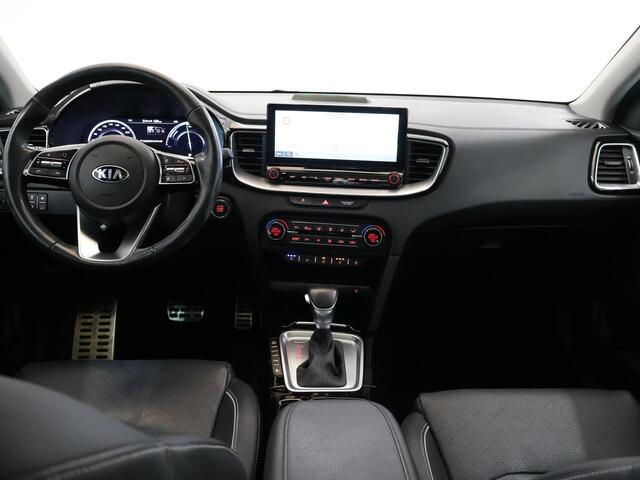 KIA Xceed 1.6 GDi PHEV ExecutiveLine | Panoramadak | Lederen Bekleding | Stoelventilatie | Elektrisch verstelb. bestuurdersstoel met geheugen | Stoel/Stuurwielverwarming