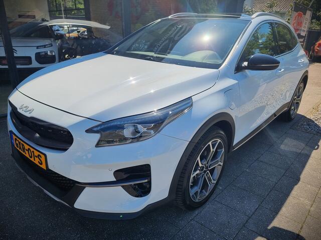 KIA Xceed 1.6 GDi PHEV DynamicPlusLine | Panorama | Leder | AutoPark | Nieuwstaat!