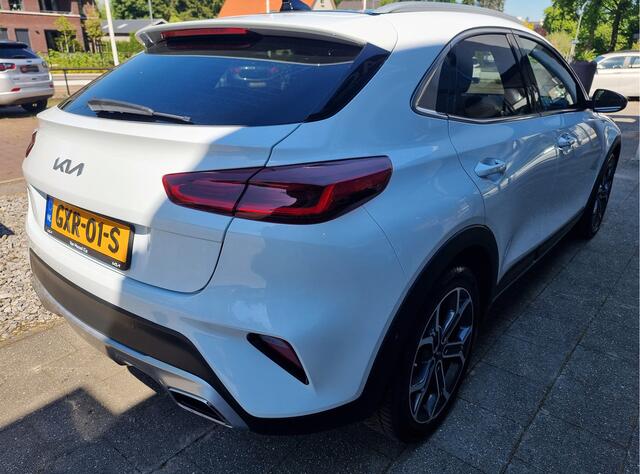 KIA Xceed 1.6 GDi PHEV DynamicPlusLine | Panorama | Leder | AutoPark | Nieuwstaat!
