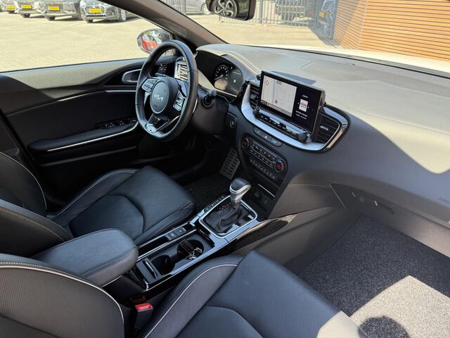 KIA Xceed 1.5 T-GDi GT-Line Winterpack / Panodak / Camera / Leer / JBL /Led enz