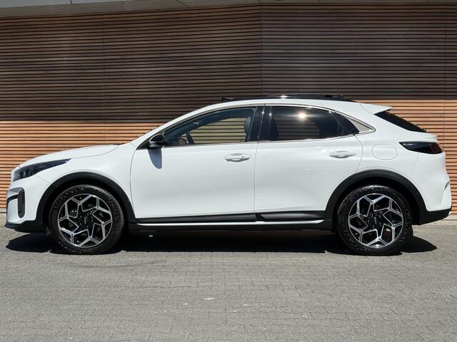KIA Xceed 1.5 T-GDi GT-Line Winterpack / Panodak / Camera / Leer / JBL /Led enz
