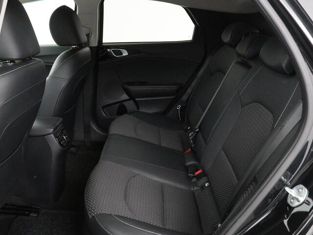 KIA Xceed 1.6 GDI PHEV | Carplay | Navigatie | Half leder | Climate control | Keyless | Full LED | Cruise control | Bluetooth