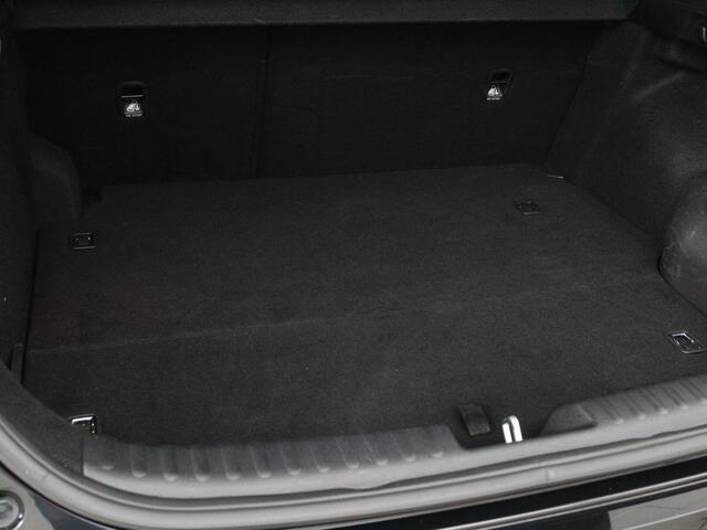 KIA Xceed 1.6 GDI PHEV | Carplay | Navigatie | Half leder | Climate control | Keyless | Full LED | Cruise control | Bluetooth