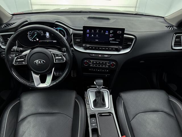 KIA Xceed 1.6 GDi PHEV ExecutiveLine Op afspraak beschikbaar, interesse in deze mooie auto? Neem vooraf contact op met Kia Breda! Elektrisch panoramadak!