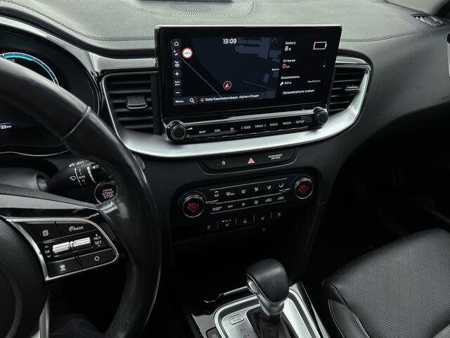 KIA Xceed 1.6 GDi PHEV ExecutiveLine Op afspraak beschikbaar, interesse in deze mooie auto? Neem vooraf contact op met Kia Breda! Elektrisch panoramadak!