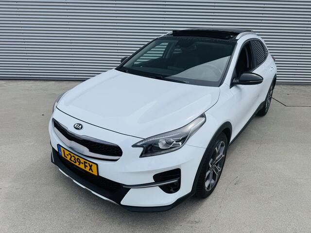 KIA Xceed 1.5 T-GDI MHEV ExecutiveLine NW Staat ! | Trekhaak | All seasons | NW geleverd & Onderhouden
