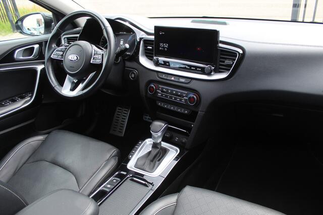 KIA Xceed 1.6 GDi PHEV ExecutiveLine FULL OPTION!!/AUTOMAAT/Panoramadak/Navigatie/Virtual cockpit/Adaptive cruise control/Elektrisch verstelbare stoelen met memory/Dodehoek detectie/ Apple carplay/Stoelverwarming/Stoelkoeling/Stuurverwarming/Achteruitrijcamera/Park