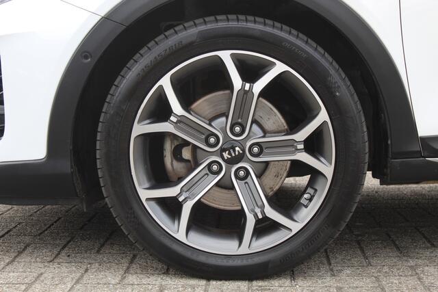 KIA Xceed 1.6 GDi PHEV ExecutiveLine FULL OPTION!!/AUTOMAAT/Panoramadak/Navigatie/Virtual cockpit/Adaptive cruise control/Elektrisch verstelbare stoelen met memory/Dodehoek detectie/ Apple carplay/Stoelverwarming/Stoelkoeling/Stuurverwarming/Achteruitrijcamera/Park
