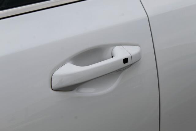 KIA Xceed 1.6 GDi PHEV ExecutiveLine FULL OPTION!!/AUTOMAAT/Panoramadak/Navigatie/Virtual cockpit/Adaptive cruise control/Elektrisch verstelbare stoelen met memory/Dodehoek detectie/ Apple carplay/Stoelverwarming/Stoelkoeling/Stuurverwarming/Achteruitrijcamera/Park