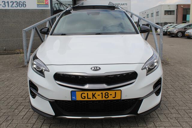 KIA Xceed 1.6 GDi PHEV ExecutiveLine FULL OPTION!!/AUTOMAAT/Panoramadak/Navigatie/Virtual cockpit/Adaptive cruise control/Elektrisch verstelbare stoelen met memory/Dodehoek detectie/ Apple carplay/Stoelverwarming/Stoelkoeling/Stuurverwarming/Achteruitrijcamera/Park