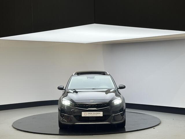 KIA Xceed 1.6 GDi PHEV ExecutiveLine | Panodak| Trekhaak | Leer | All weatherbanden