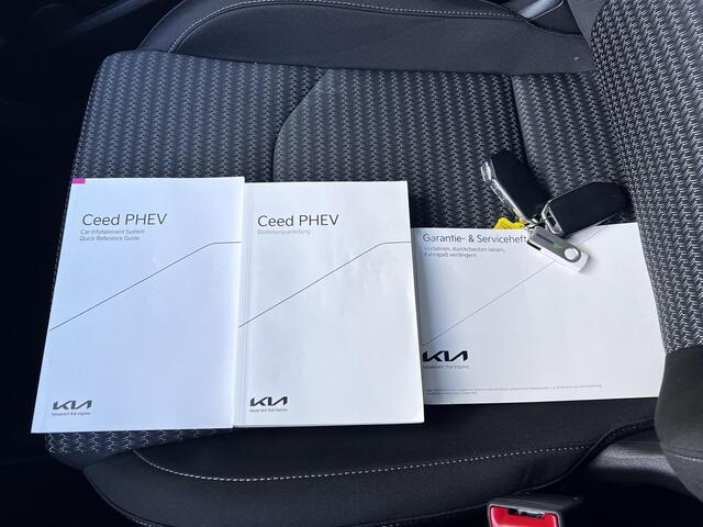 KIA Xceed 1.6 GDi PHEV DynamicLine Automaat / Zeer weinig km / 7 jaar Fabrieksgarantie / Facelift / Dealer onderhouden / Trekgewicht 1.300 kg / Navigatie via Apple Carplay Android / Adapt. CC / Stuur- en stoelverwarming / All Season banden /