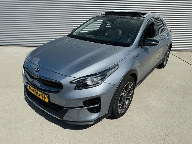 KIA Xceed 1.6 GDi PHEV ExecutiveLine Trekhaak | All seasons | Panoramadak