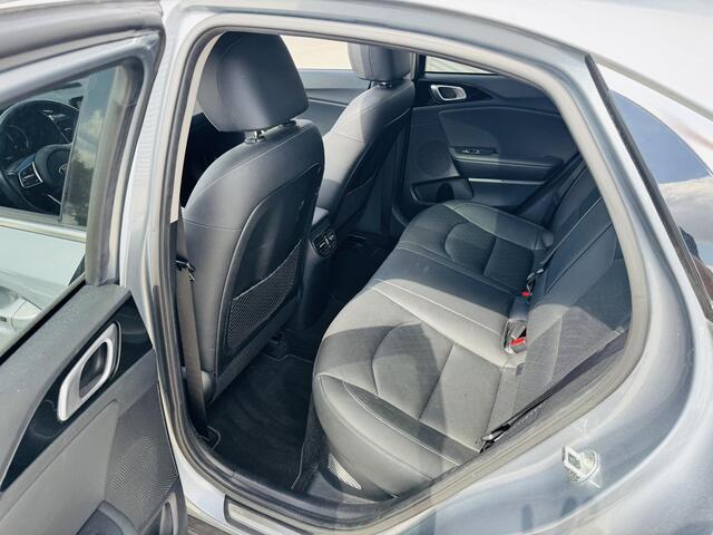 KIA Xceed 1.6 GDi PHEV ExecutiveLine Trekhaak | All seasons | Panoramadak