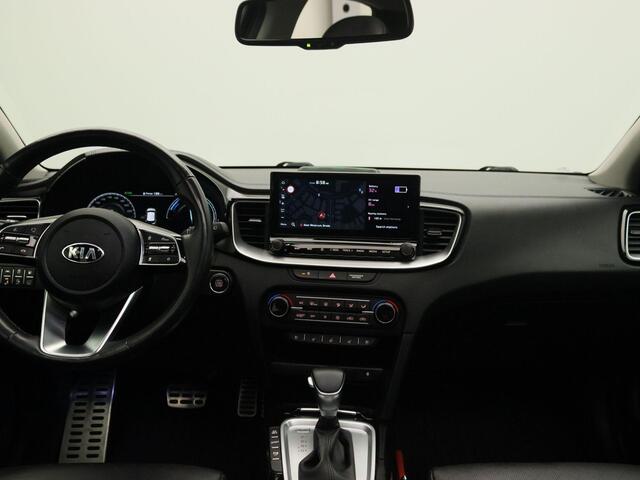 KIA Xceed 1.6 GDi PHEV ExecutiveLine | Climate Control | Adaptieve Cruise Control | Elektrisch glazen schuif/kantel panoramisch dak | Navigatie | Lichtmetalen Velgen | Afneembare Trekhaak|