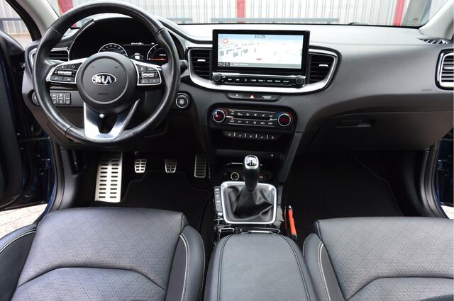 KIA Xceed 1.5 T-GDI MHEV ExecutiveLine O.a: Stoelverwarming/koeling, Pano, PDC, Camera, Etc. All-in prijs!