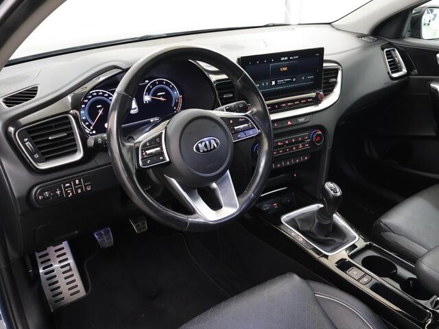 KIA Xceed 1.4 T-GDi ExecutiveLine | Panoramadak | Lederen Bekleding | JBL Audio | Dodehoekdetectie | Stoelventilatie | Elektrisch bedienbare bestuurdersstoel met geheugenfunctie