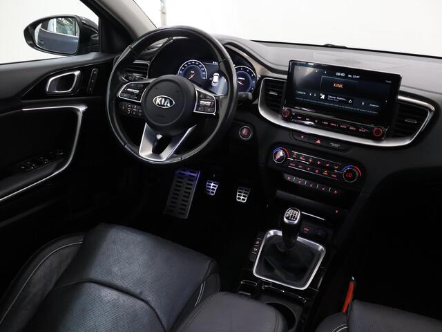 KIA Xceed 1.4 T-GDi ExecutiveLine | Panoramadak | Lederen Bekleding | JBL Audio | Dodehoekdetectie | Stoelventilatie | Elektrisch bedienbare bestuurdersstoel met geheugenfunctie