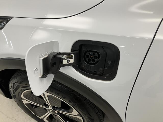 KIA Xceed 1.6 GDi PHEV DynamicLine / Navigatie / Stoel- en Stuurverwarming / Cruise Control / Climate Control / Camera /
