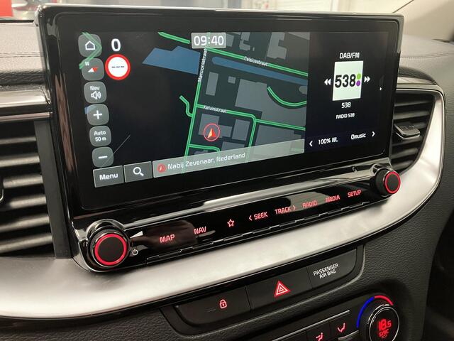 KIA Xceed 1.6 GDi PHEV DynamicLine / Navigatie / Stoel- en Stuurverwarming / Cruise Control / Climate Control / Camera /