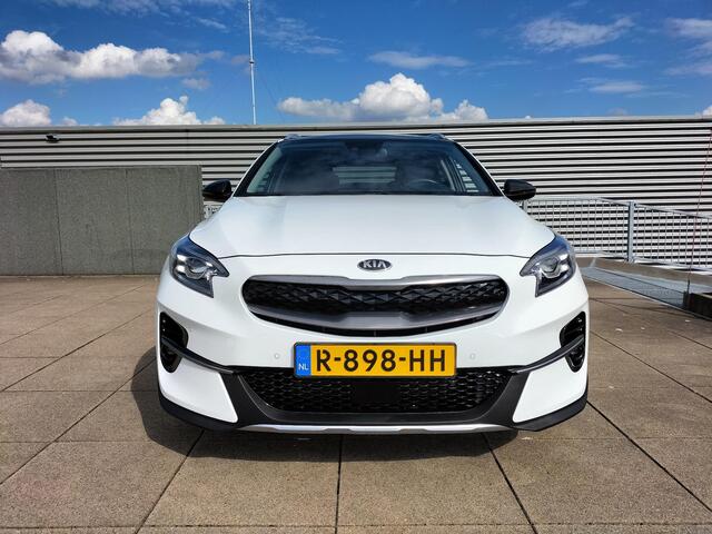 KIA Xceed 1.6 GDi PHEV ExecutiveLine el.stoelen / Schuifdak / Trekhaak