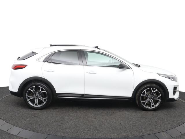 KIA Xceed 1.6 GDi PHEV ExecutiveLine - Climate Control - Trekhaak - All Season banden - DAB - Adaptive Cruisecontrol - Schuif/kanteldak - Stoel/Stuurverwarming Fabrieksgarantie 07-10-2027