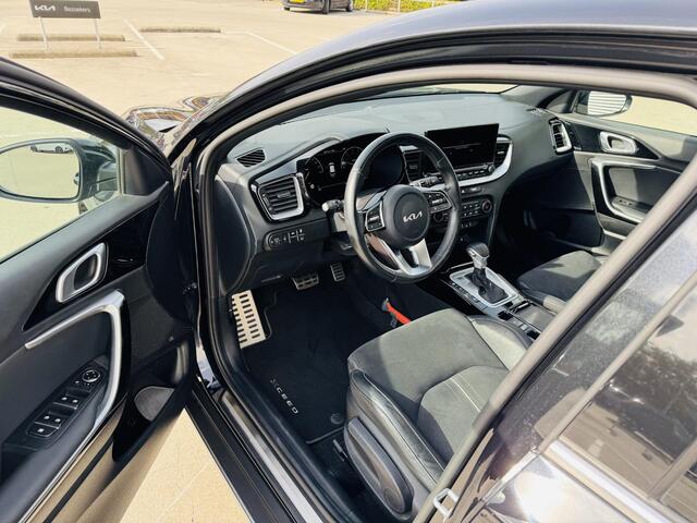 KIA Xceed 1.5 T-GDI MHEV Black Edition NL-Dealerauto | Keyless | Privacyglass | Stoel&Stuurverw.