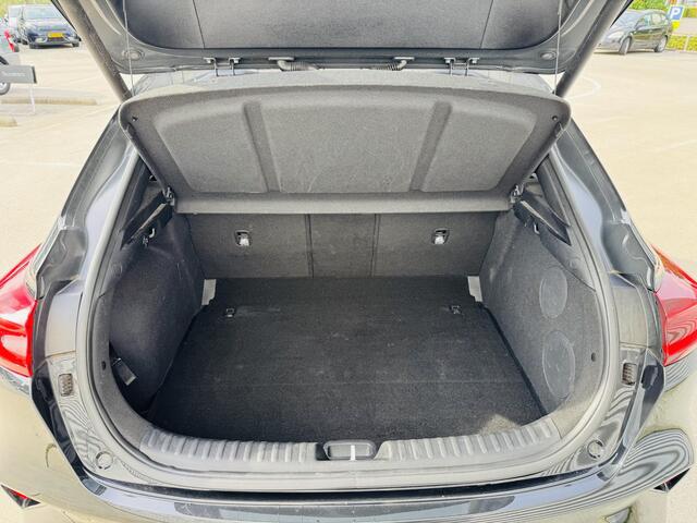 KIA Xceed 1.5 T-GDI MHEV Black Edition NL-Dealerauto | Keyless | Privacyglass | Stoel&Stuurverw.
