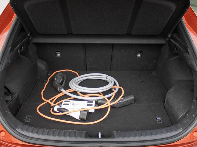 KIA Xceed 1.6 GDi PHEV ExecutiveLine | Schuif/Kanteldak | Stoel/stuur verwarming | LEDER | NL + Dealer onderhouden | Carplay | Cruise control | Climate control |