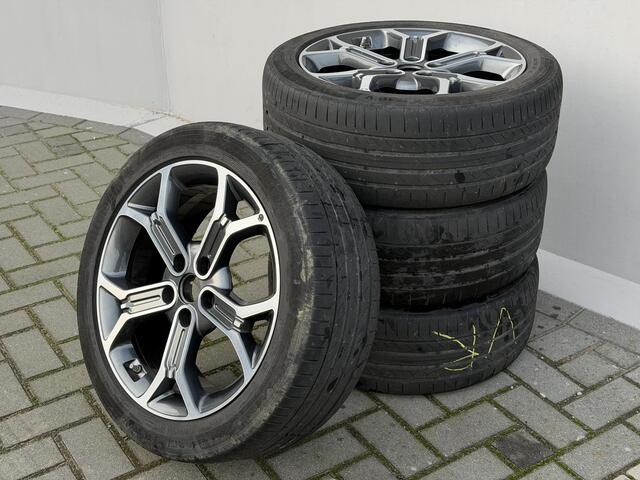 KIA Xceed 1.6 GDi PHEV ExecutiveLine / 7 jaar Fabrieksgarantie / Dealer Onderhouden / EAER 42 km / Adaptieve Cruise / Camera / Apple Carplay & Android Auto / Stoel & Stuurwielverwarming / DAB /