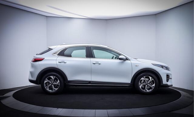 KIA Xceed 1.5T-GDI MHEV DynamicLine FULL LED | CAMERA | CARPLAY | DAB | CLIMA | CRUISE