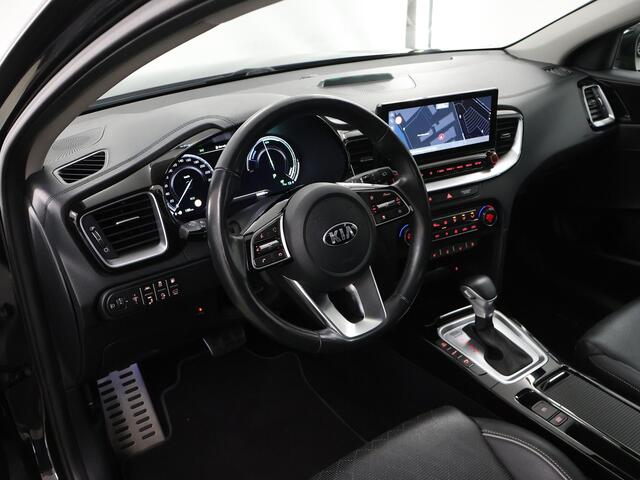 KIA Xceed 1.6 GDi PHEV ExecutiveLine | Panoramadak | Lederen Bekleding | Stoelventilatie | Elektrisch verstelb. bestuurdersstoel met geheugen | Stoel/Stuurwielverwarming