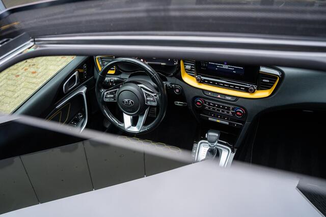 KIA Xceed 1.6 T-GDi LAUNCH EDITION PANO / ACC / SPECIAAL UITLAAT / BOMVOL / DEALAER ONDERHOUDEN / CUSTOM