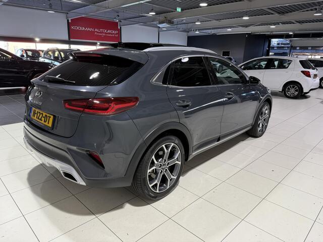 KIA Xceed 1.0 T-GDi DynamicPlusLine Trekhaak, Schuif kantel dak, Stuur en Stoel verwarming, Apple Carplay/Android Auto, Navigatie, Camera.