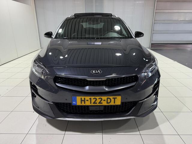 KIA Xceed 1.0 T-GDi DynamicPlusLine Trekhaak, Schuif kantel dak, Stuur en Stoel verwarming, Apple Carplay/Android Auto, Navigatie, Camera.