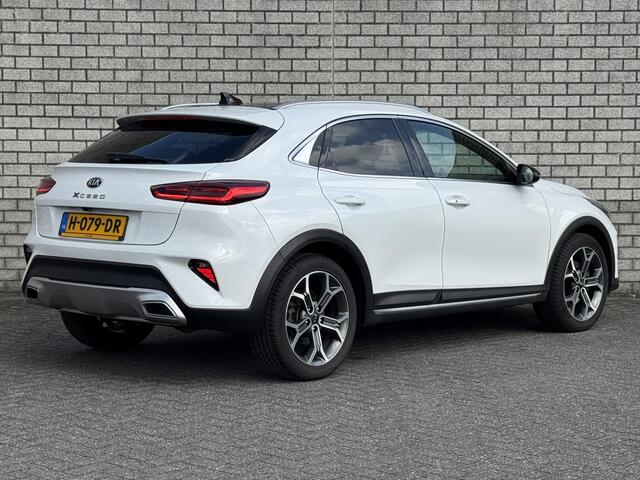 KIA Xceed 1.4 T-GDi DynamicPlusLine | All-Season banden | Glazen schuif-/kanteldak | Achteruitrijcamera | Navigatie |