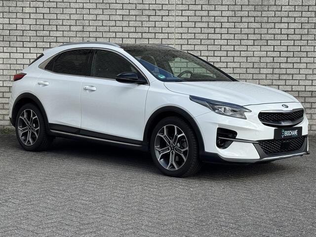 KIA Xceed 1.4 T-GDi DynamicPlusLine | All-Season banden | Glazen schuif-/kanteldak | Achteruitrijcamera | Navigatie |