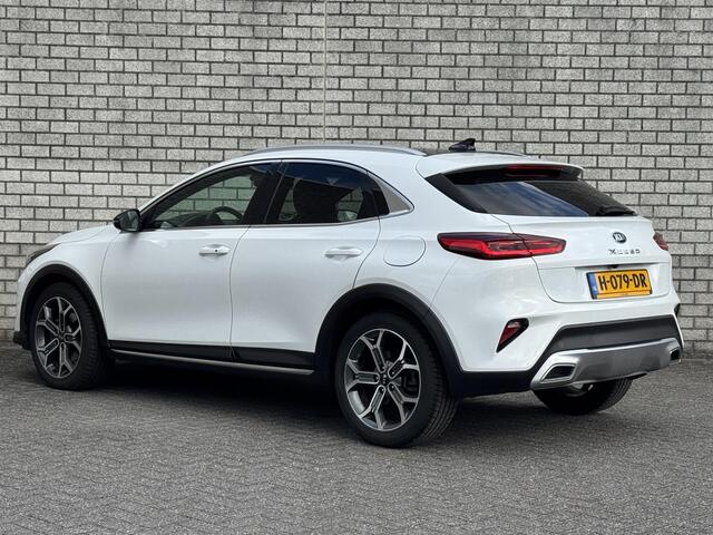 KIA Xceed 1.4 T-GDi DynamicPlusLine | All-Season banden | Glazen schuif-/kanteldak | Achteruitrijcamera | Navigatie |