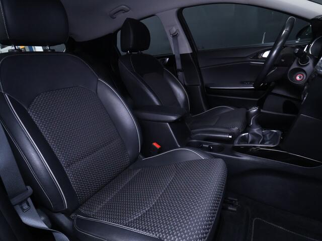 KIA Xceed 1.4 T-GDi DynamicLine [APPLE CARPLAY, ANDROID AUTO, CRUISE CONTROL, JBL, ACHTERUITRIJCAMERA, PDC ACHTER, STOELVERWARMING, STUURVERWARMING, NIEUWSTAAT]