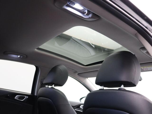 KIA Xceed 1.6 GDi PHEV ExecutiveLine | Stoelverwarming | Panoramadak | Apple Carplay & Android Auto |