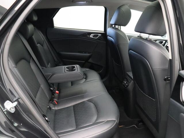 KIA Xceed 1.6 GDi PHEV ExecutiveLine | Stoelverwarming | Panoramadak | Apple Carplay & Android Auto |