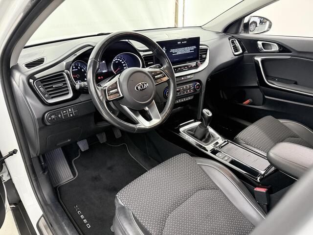 KIA Xceed 1.0 T-GDi DynamicPlusLine | Navigatiesysteem | Stoel/Stuurwielverwarming | Parkeercamera | Climate control | Apple/Android CarPlay |