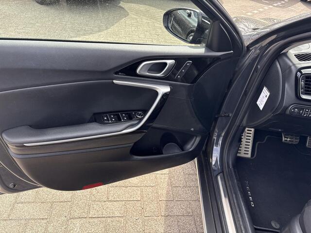 KIA Xceed 1.4 T-GDi ExecutiveLine AUTOMAAT | 1e eigenaar | Dealeronderhouden | 18inch | PanoDak | TopStaat